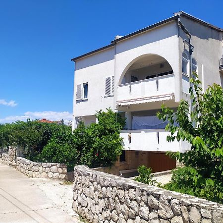 Apartment & Rooms Poppy Rose Zara Esterno foto