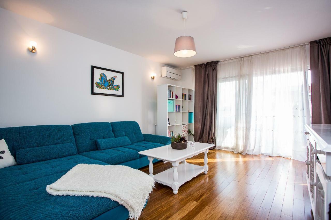 Apartment & Rooms Poppy Rose Zara Esterno foto