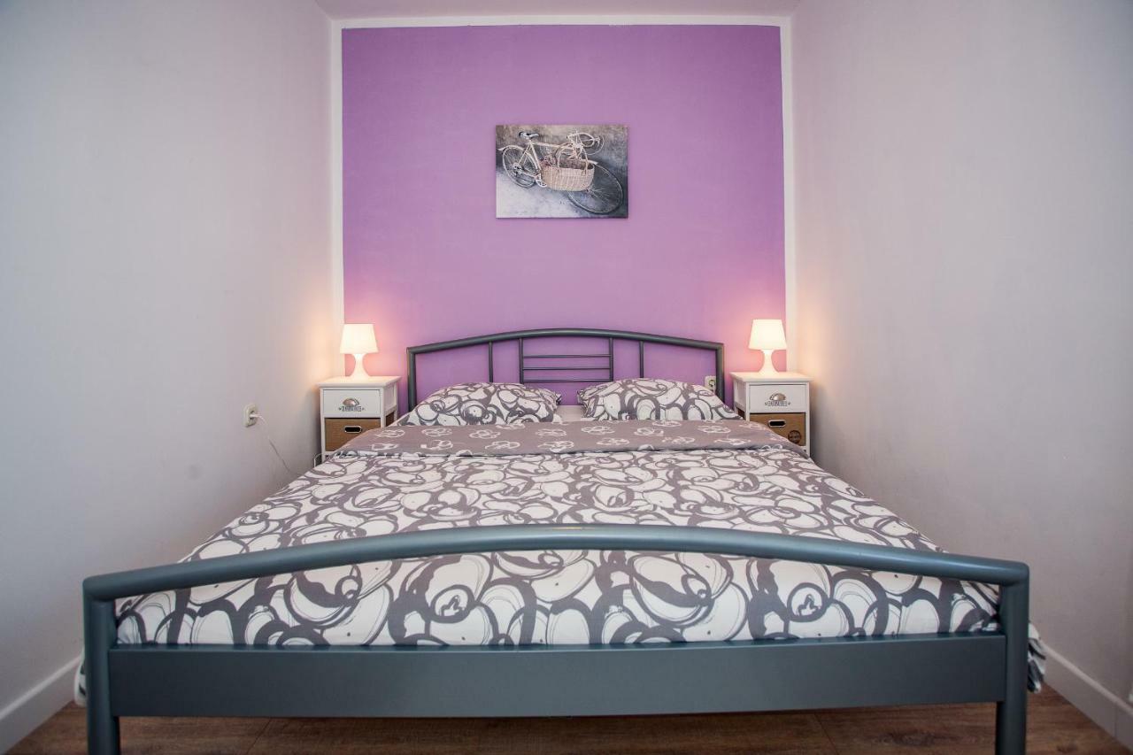 Apartment & Rooms Poppy Rose Zara Esterno foto